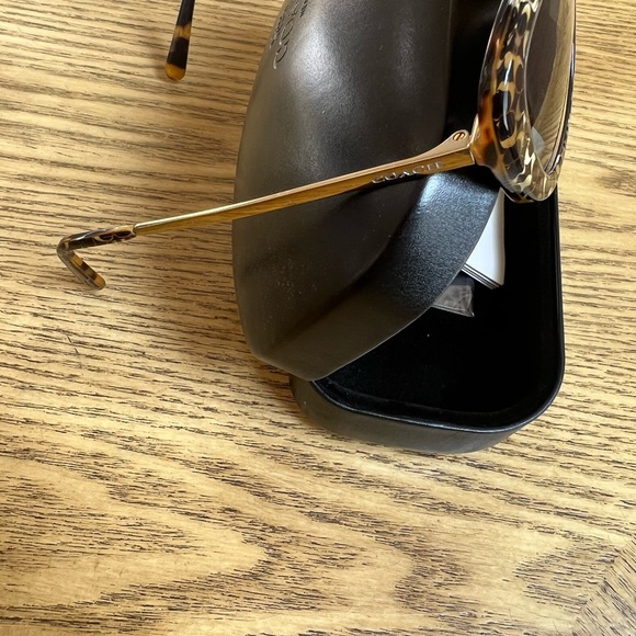 COACH SUNGLASSES with Case - Picture 3 of 3